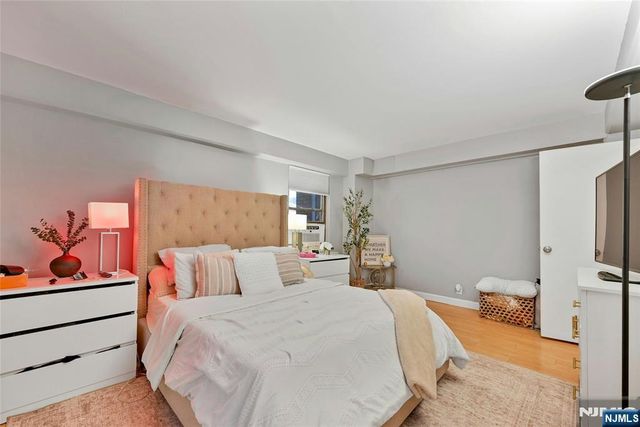 8800 Boulevard East 8D, North Bergen, NJ 07047
