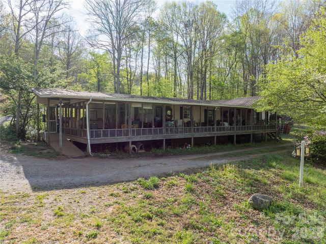 261 Groves Parkway, Union Mills, NC 28167