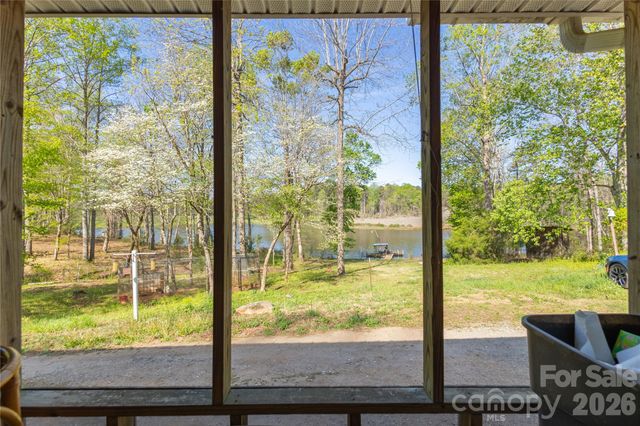 261 Groves Parkway, Union Mills, NC 28167