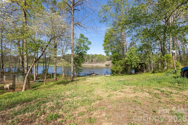 261 Groves Parkway, Union Mills, NC 28167