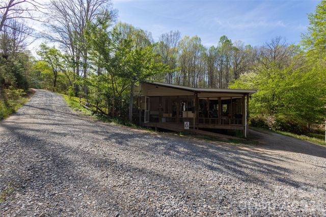 261 Groves Parkway, Union Mills, NC 28167