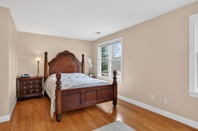 390 Hudson St, Northborough, MA 01532