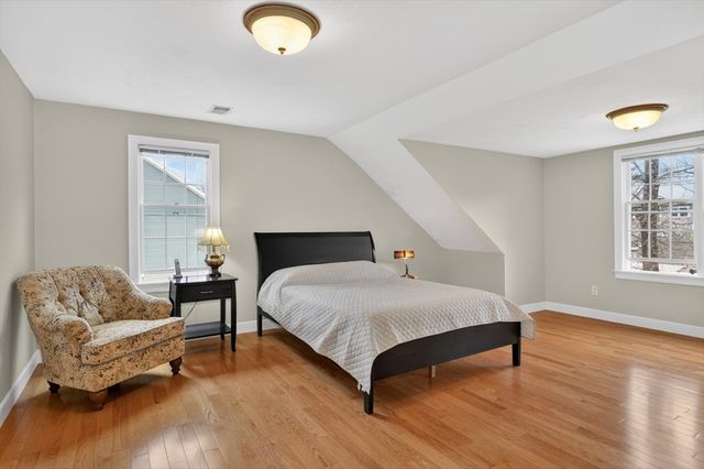 390 Hudson St, Northborough, MA 01532