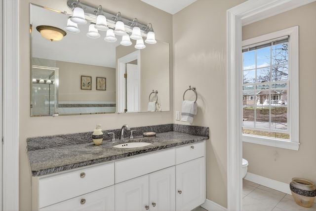 390 Hudson St, Northborough, MA 01532