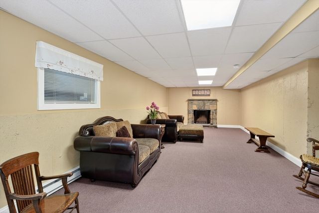 390 Hudson St, Northborough, MA 01532