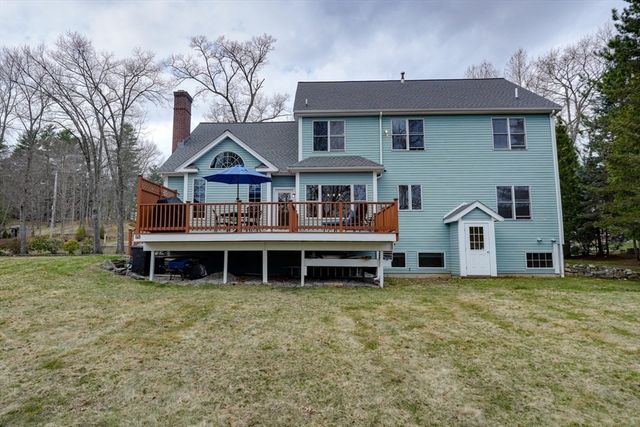 390 Hudson St, Northborough, MA 01532
