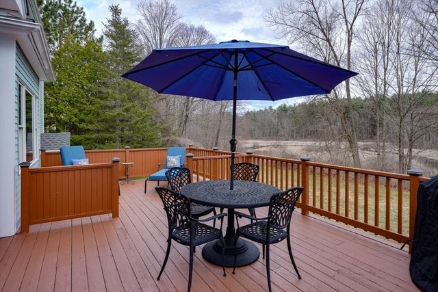 390 Hudson St, Northborough, MA 01532