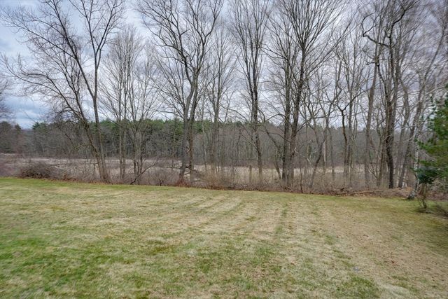 390 Hudson St, Northborough, MA 01532