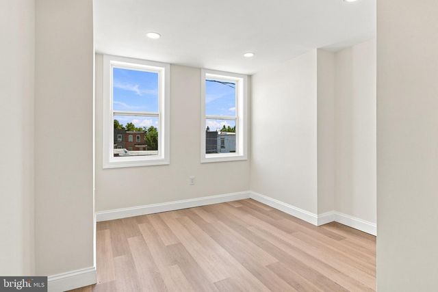 637 N ROBINSON ST, Baltimore, MD 21205