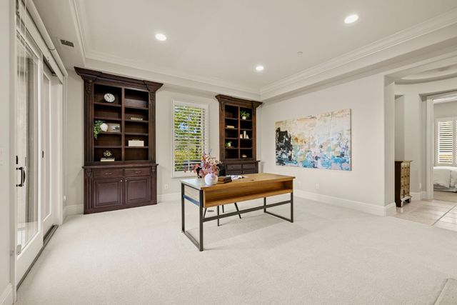 5301 Montserrat Ln, Loomis, CA 95650