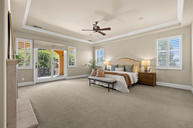 5301 Montserrat Ln, Loomis, CA 95650