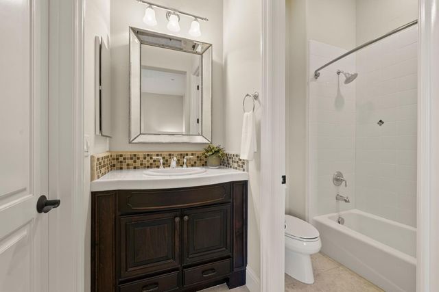 5301 Montserrat Ln, Loomis, CA 95650