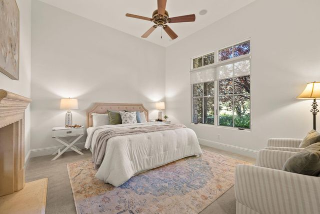 5301 Montserrat Ln, Loomis, CA 95650