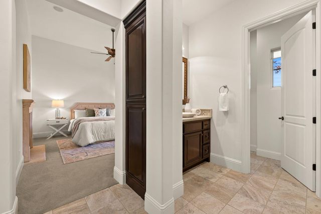 5301 Montserrat Ln, Loomis, CA 95650