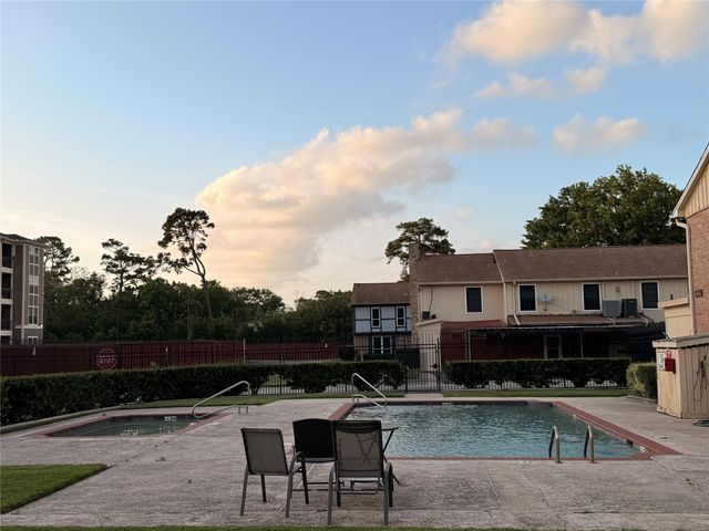 5218 Milwee Street 6, Houston, TX 77092