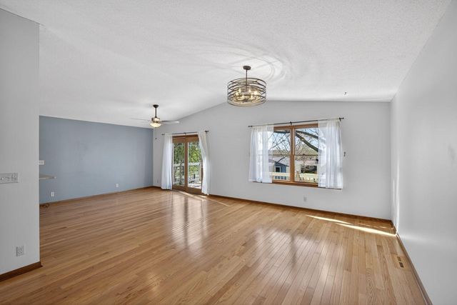 842 22nd Street SE, Rochester, MN 55904