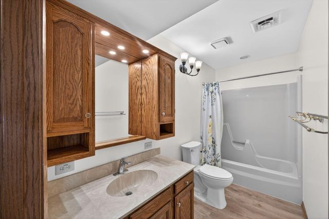 842 22nd Street SE, Rochester, MN 55904