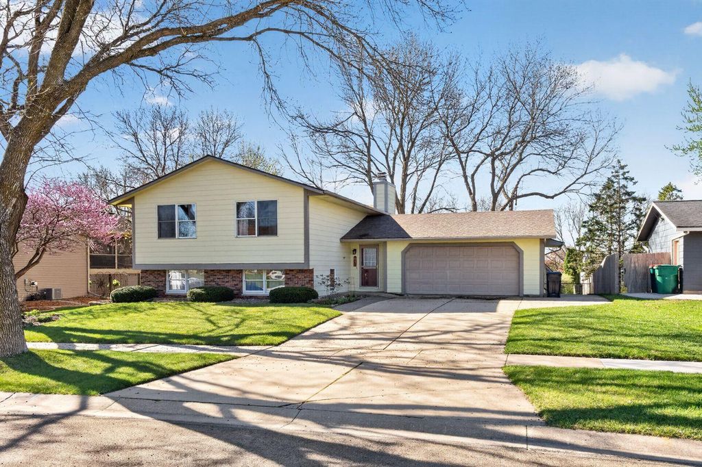 842 22nd Street SE, Rochester, MN 55904