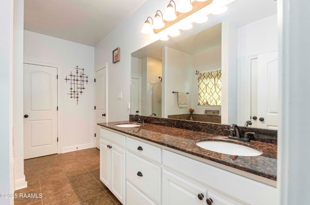 207 Bayou Des Glaises Road, Broussard, LA 70518