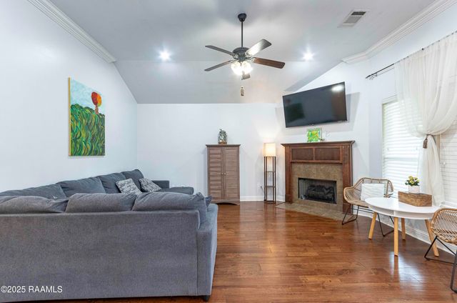 207 Bayou Des Glaises Road, Broussard, LA 70518