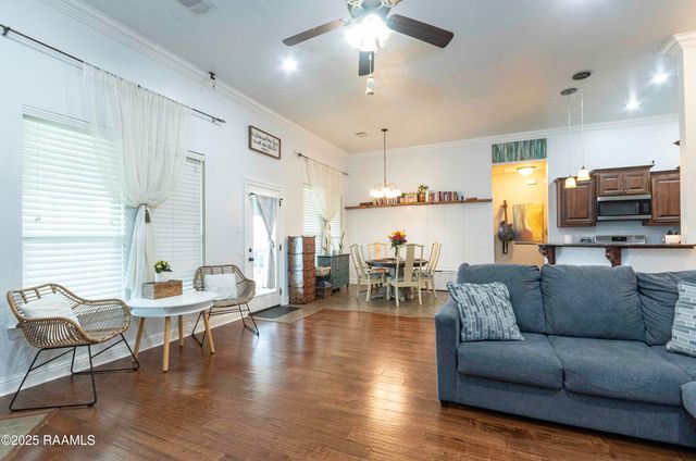 207 Bayou Des Glaises Road, Broussard, LA 70518