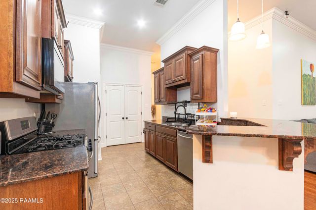 207 Bayou Des Glaises Road, Broussard, LA 70518