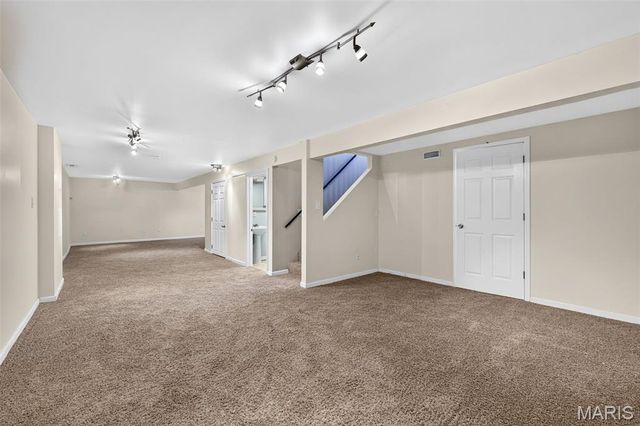 13211 Windygate Lane, St Louis, MO 63146