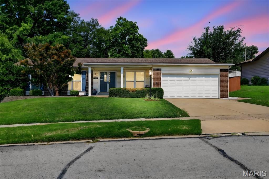 13211 Windygate Lane, St Louis, MO 63146