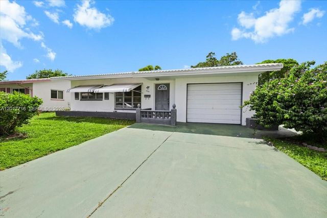 5721 NW 87th Ave, Tamarac, FL 33321