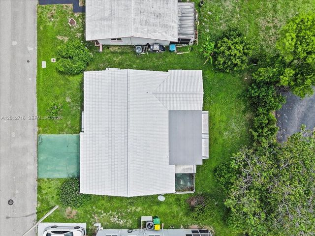 5721 NW 87th Ave, Tamarac, FL 33321
