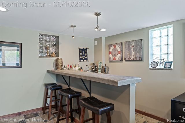 4693 Forest Avenue, Waterford Charter Township, MI 48328