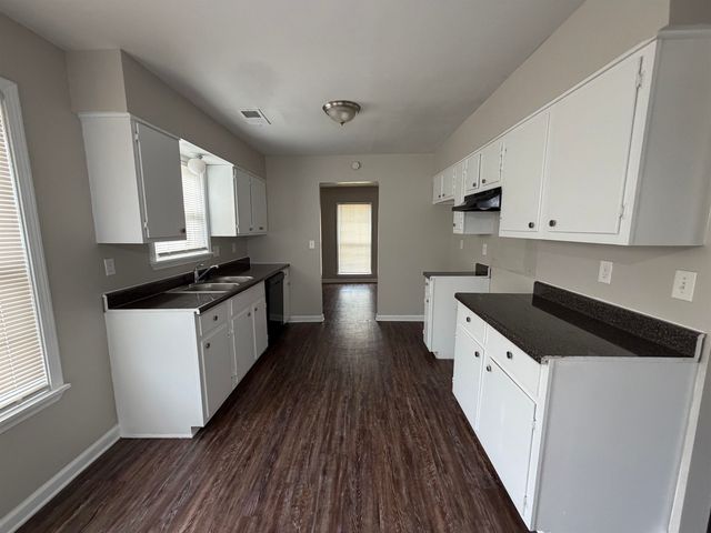 3634 SUNNYSIDE ST, Memphis, TN 38135