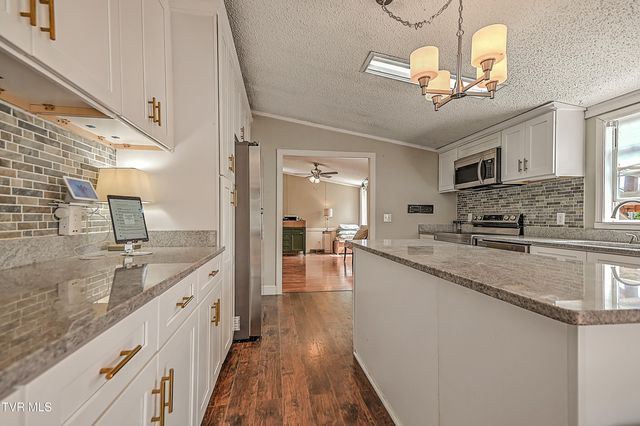 266 Max Jett Road, Johnson City, TN 37601