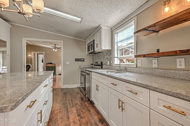 266 Max Jett Road, Johnson City, TN 37601