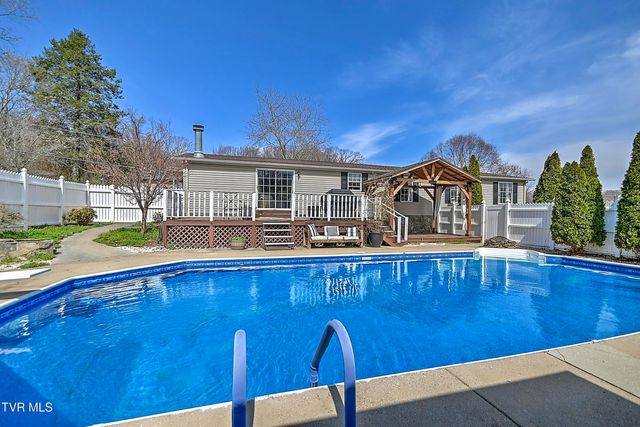 266 Max Jett Road, Johnson City, TN 37601