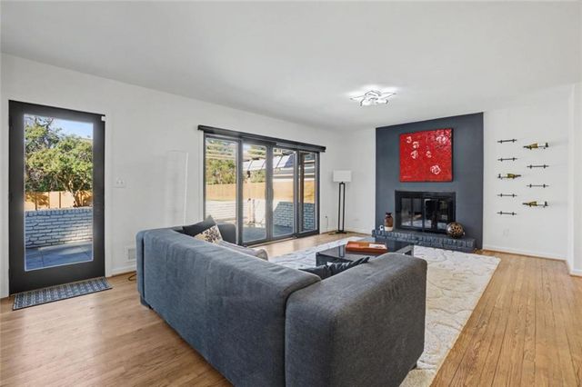 7330 Hunters Branch NE Drive, Sandy Springs, GA 30328