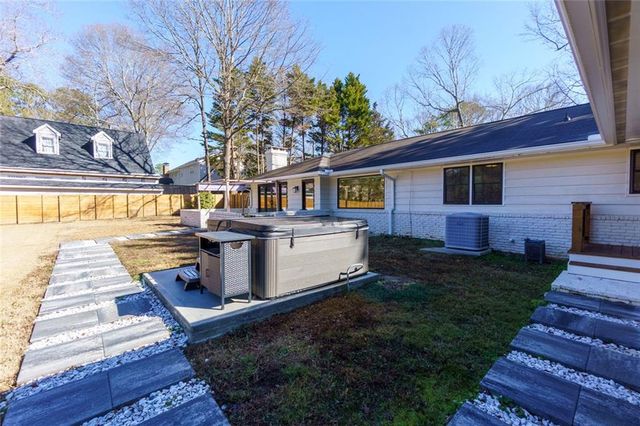 7330 Hunters Branch NE Drive, Sandy Springs, GA 30328