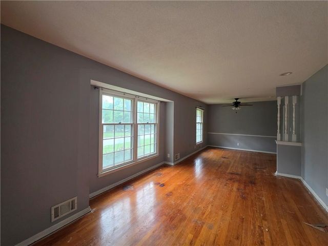 13004 E 53rd Terrace, Kansas City, MO 64133