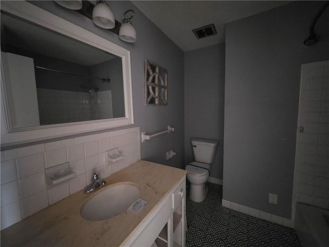 13004 E 53rd Terrace, Kansas City, MO 64133