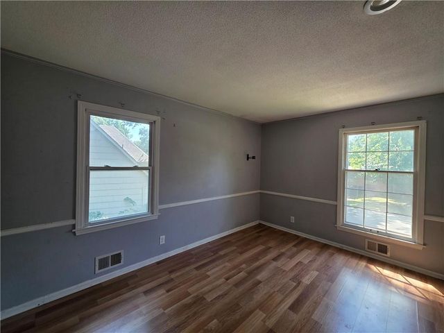 13004 E 53rd Terrace, Kansas City, MO 64133
