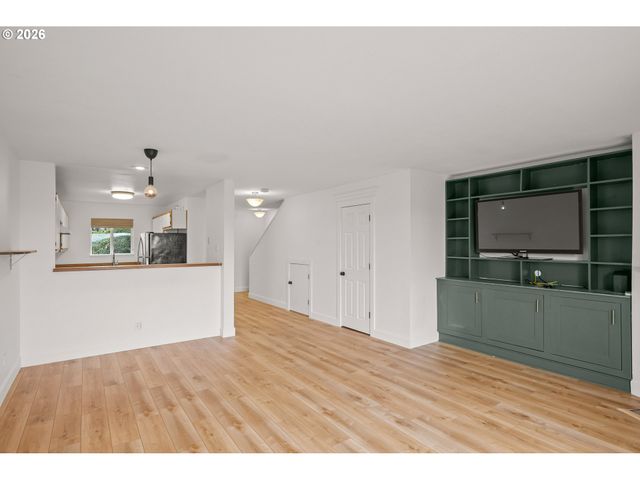 6301 WHITE TAIL Dr 51, West Linn, OR 97068