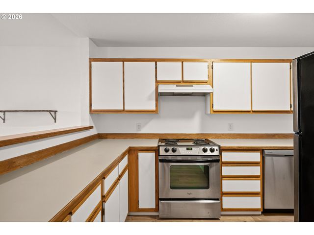 6301 WHITE TAIL Dr 51, West Linn, OR 97068