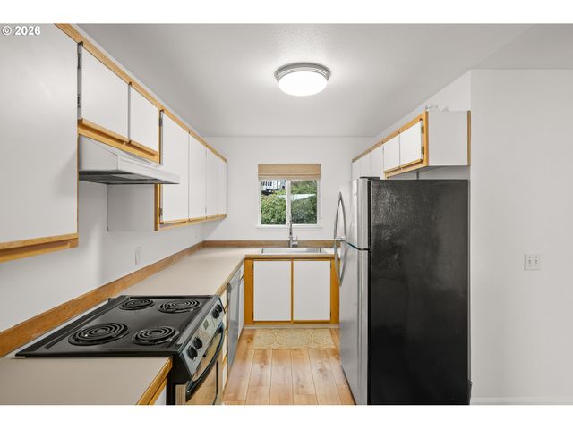 6301 WHITE TAIL Dr 51, West Linn, OR 97068
