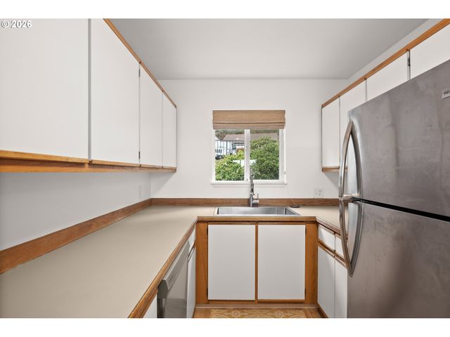 6301 WHITE TAIL Dr 51, West Linn, OR 97068
