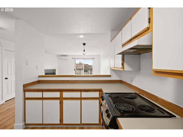 6301 WHITE TAIL Dr 51, West Linn, OR 97068