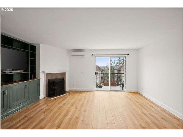 6301 WHITE TAIL Dr 51, West Linn, OR 97068