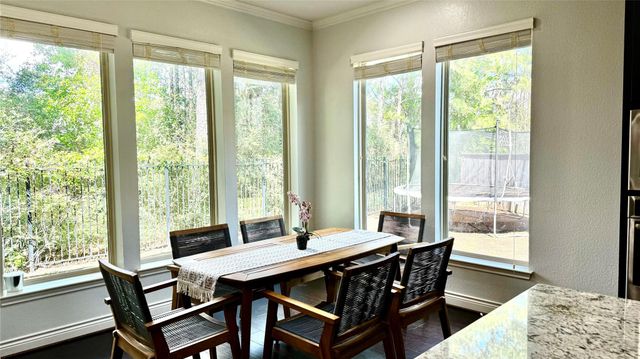 27 Jonquil Place, Tomball, TX 77375