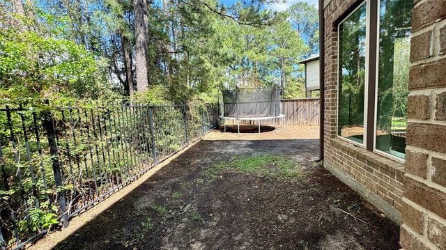 27 Jonquil Place, Tomball, TX 77375