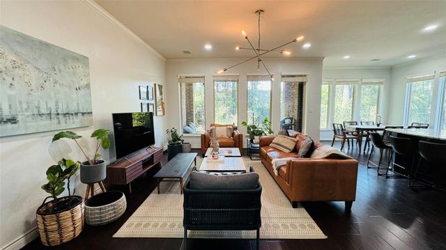 27 Jonquil Place, Tomball, TX 77375