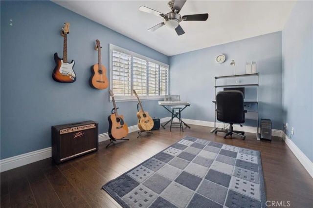 25445 Via Macarena, Valencia, CA 91355